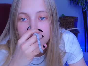 girl
        appr0ved cam image #720057