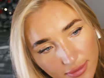 girl
        beanco_ cam image #5781766