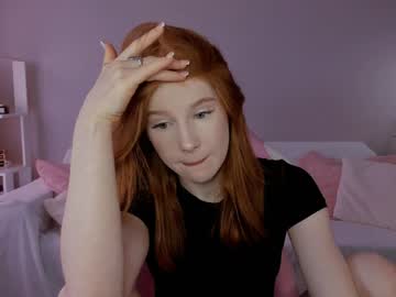 girl
        leahsthetics cam image #6407103