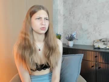 girl
        garyntrue cam image #4311363