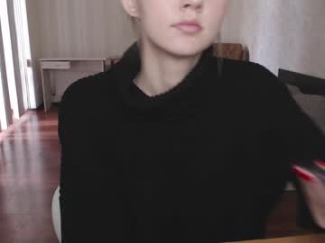 girl
        real_nature cam image #2715939
