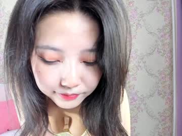 girl
        mollymills__ cam image #2043679