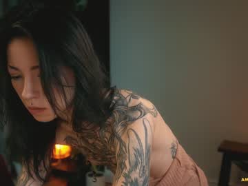 girl
        ambientink cam image #176626
