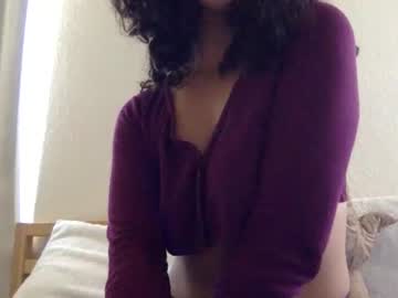 girl
        mazzystar42 cam image #3695145