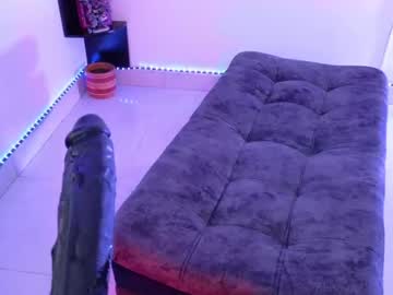 girl
        nicollbashel cam image #4737363