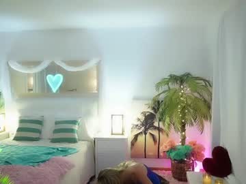 girl
        amyvalentine cam image #4977749