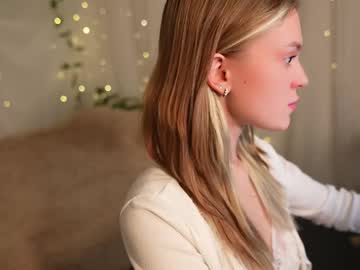girl
        cyberprincess_ cam image #5549254