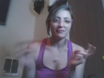 girl
        beautifuly30 cam image #1380286