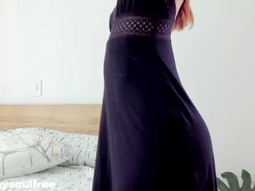 girl
        grettabenett_ cam image #3457959