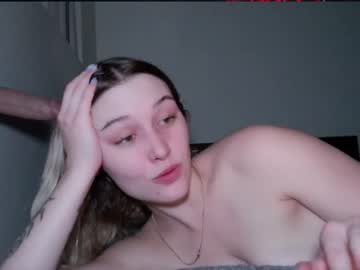 girl
        malthevalleyqueen cam image #3632805