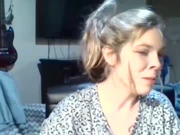 girl
        blaire2017 cam image #581973