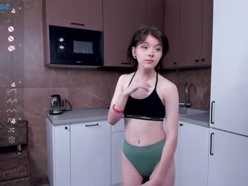 girl
        darellebodge cam image #3389339