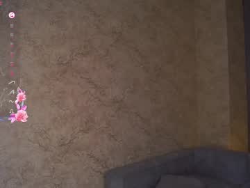 girl
        linnhaskell cam image #6727020