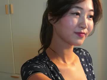 girl
        seulbi cam image #6315375