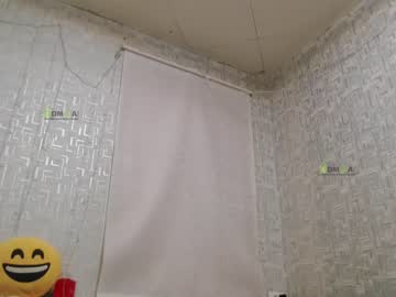 girl
        your_asya cam image #1082151