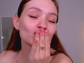 girl
        bless_sheila cam image #3888296