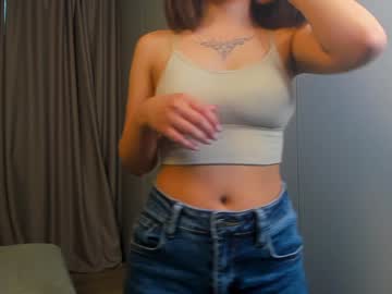 girl
        gladysacreman cam image #4409786