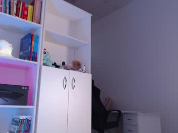 girl
        holy_crap__ cam image #1590311