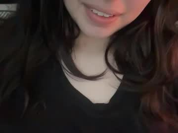 girl
        doll_lovely cam image #4350281