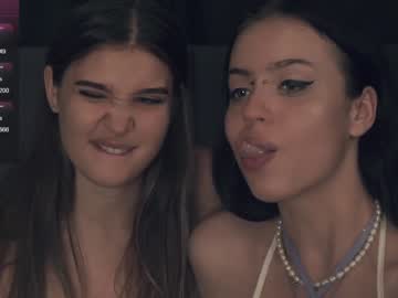 couple
        vivid_girls cam image #4469024