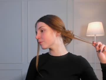 girl
        swetyway cam image #2540928