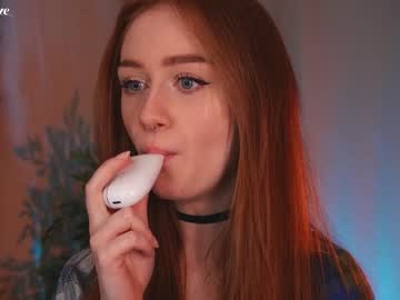 girl
        lizzy_blaze cam image #3458932