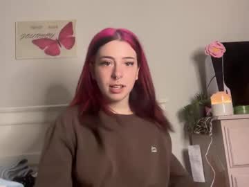 girl
        angelcak3s cam image #6020439