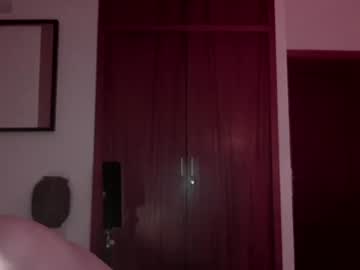 girl
        chaturbatable cam image #4458677