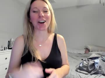 girl
        texas_blonde cam image #1335418