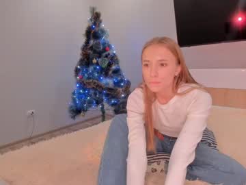 girl
        rubyjensen cam image #446403