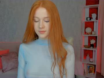 girl
        madeline_jackson cam image #1471525