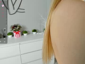 girl
        bellatrixxi cam image #6445139