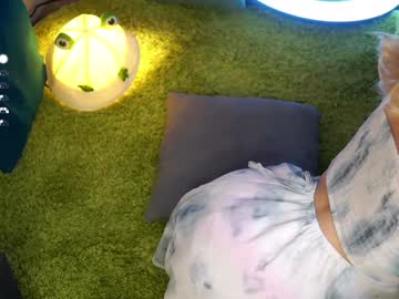 girl
        taitehambelton cam image #6385317