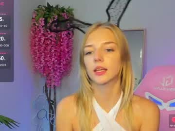 girl
        lolasmallbunny cam image #5074423