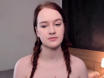 girl
        beatrixdurow cam image #4395792