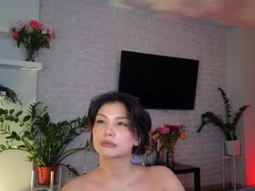 girl
        i_n_d_i_c_a cam image #6037484