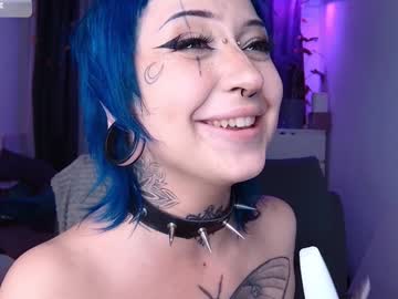 girl
        aciddroll cam image #5810069