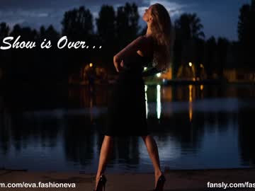girl
        eva_fashionista cam image #3983438