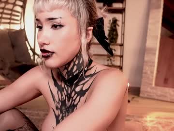 girl
        goth_dolll cam image #3847861