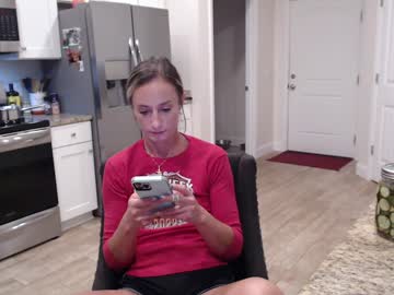 girl
        holihurricane cam image #6881757