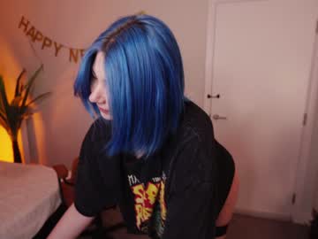 girl
        vixenp cam image #3221945