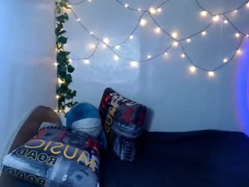 girl
        foxxy_carter cam image #2221554