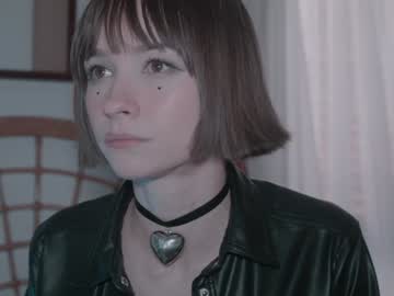 girl
        chaturbatable cam image #5841272