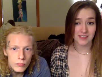 couple
        blondi739091 cam image #6730968