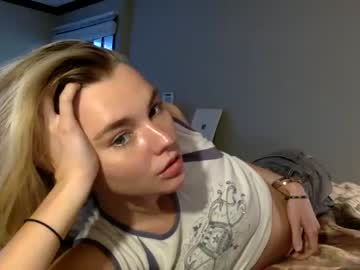 girl
        natashavarga cam image #3610054
