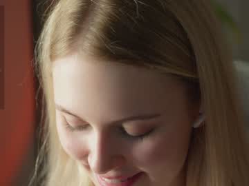 girl
        sonyaericsson cam image #4026160