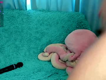 girl
        delicious_couple_ cam image #1092642