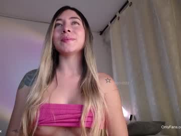 girl
        _arianalzate_ cam image #1637595