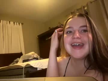 girl
        elliebbyxx cam image #4222377
