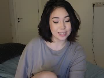girl
        ki_mi cam image #6274631